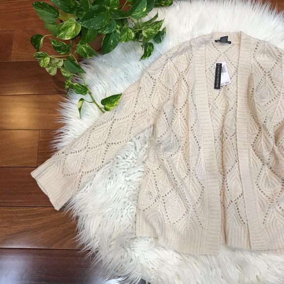 New🌿Chelsea & Theodore Crocheted Open Sweater - Picture 4 of 8